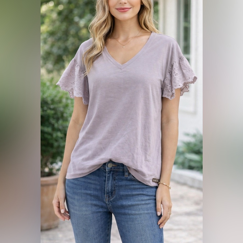 Matilda Jane Lavender V-Neck Tee Eyelet Lace Flutter Sleeve Top Size M